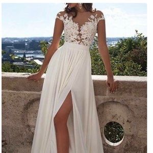 NEW NWT. A-Line/Princess Short Sleeve